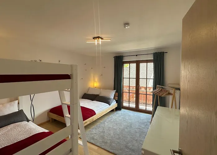 Gr Balkon Mit Bergblick 2schlafzimmerparkplatz 아파트 앙게르