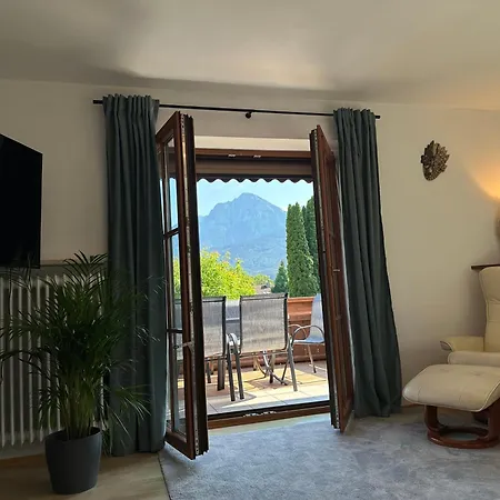 Lägenhet Gr Balkon Mit Bergblick 2schlafzimmerparkplatz